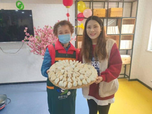 元旦佳节，垃圾分类新风尚：杆石桥街道自由大街社区暖心活动引领环保新潮流