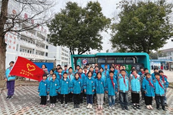 宁国市鼎湖小学开展垃圾分类主题活动，学生们亲身体验，纷纷表示收获满满  第1张