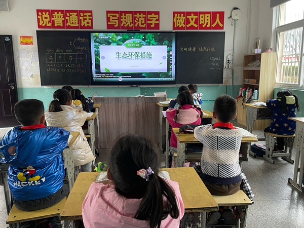 潜山市逆水中心小学冬季爱国卫生运动：从个人到公共，全面提升防病意识与自我防护能力  第2张