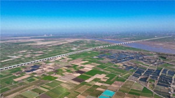 新开黄河大桥通车！24.2公里跨越黄河，全国单跨跨径最大，郑州新乡开封三地交通大提速