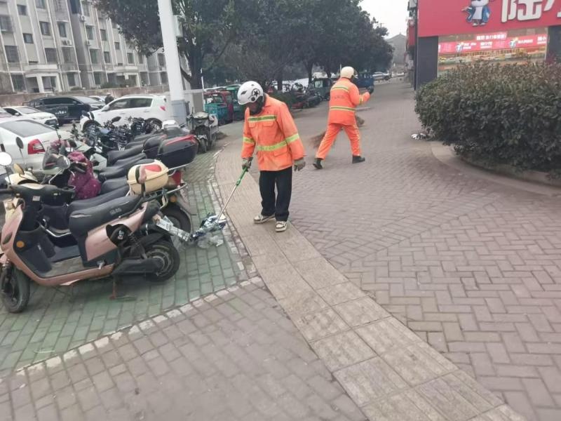 元旦前夕，淳化街道城管部门如何打造文明和谐喜庆的节日氛围？  第2张