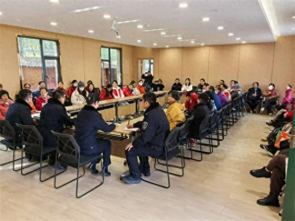 昆明警方深入社区，揭秘经济犯罪新手段，教你如何识破骗局