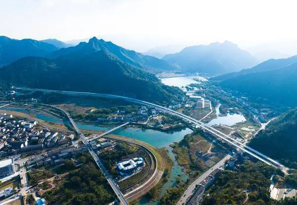 瑞苍高速全线贯通！52.56公里‘共富路’将如何改变浙东南山区命运？