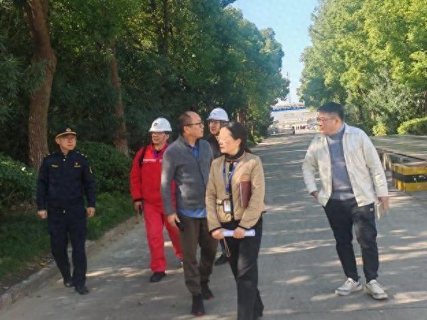 杭州钱塘区创新执法模式：多部门联合入企，一小时完成综合检查，企业纷纷点赞  第1张