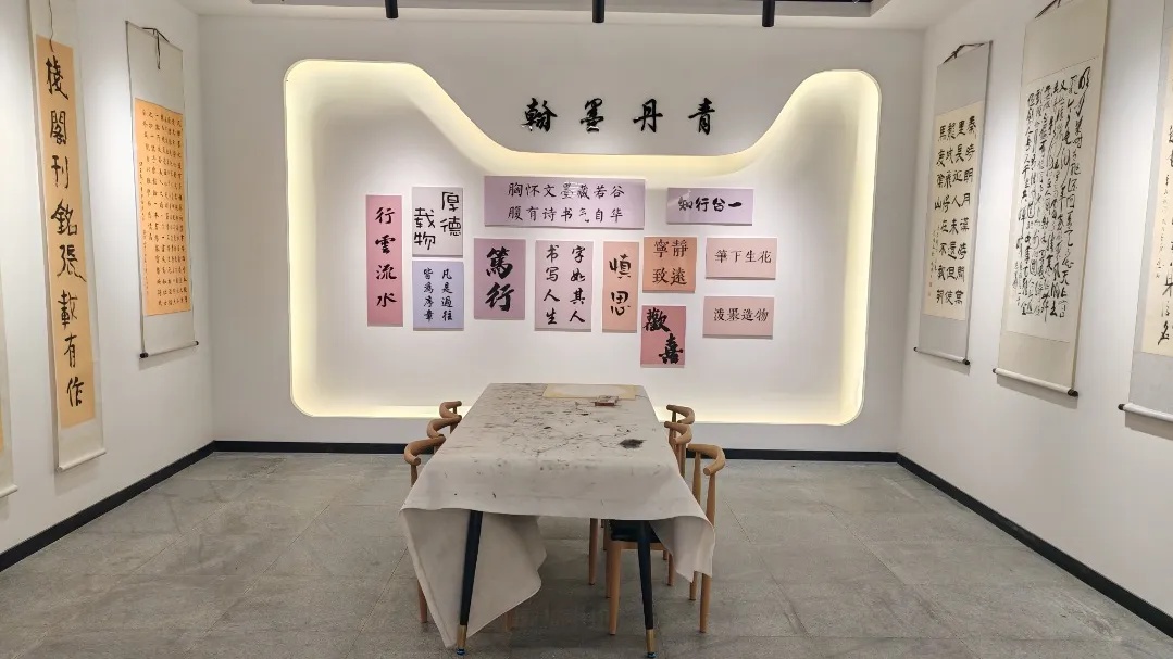 临朐县冶源街道打造超然书房，260㎡阅读空间，5000册藏书等你来探索  第6张