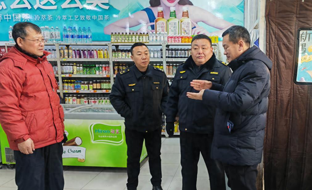 绥化市联合执法行动：守护校园周边安全，严查违规经营场所  第1张