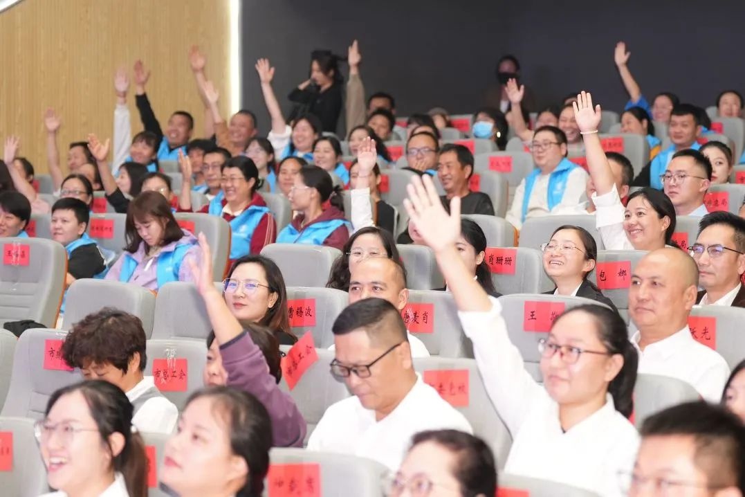 开远市2024年法律明白人队伍大升级：78名新成员加入，每个村社区都有6名法律专家  第9张