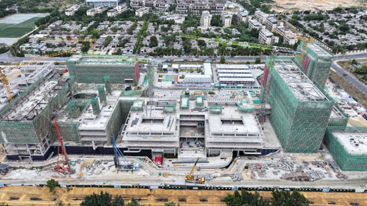北京大学口腔医院三亚分院建设过半，2025年将带来100张床位和150台治疗台  第1张