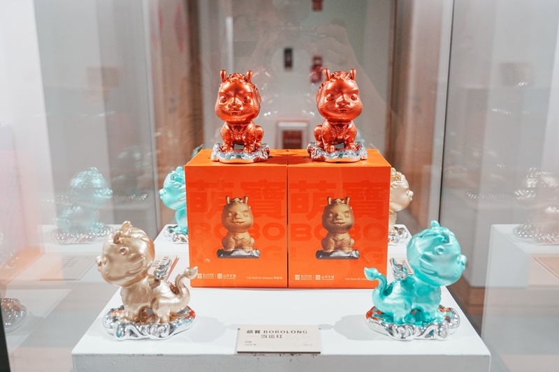 迎接乙巳蛇年，陈湘波十二生肖艺术展在荣宝斋深圳艺术空间盛大开幕，探索智慧与财富的象征  第4张