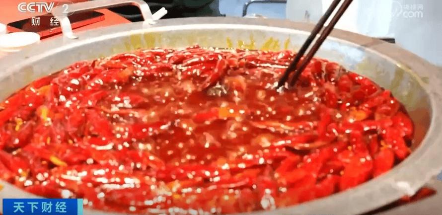 气温下降，暖食消费升温，火锅外卖订单量同比增长超 130%  第3张