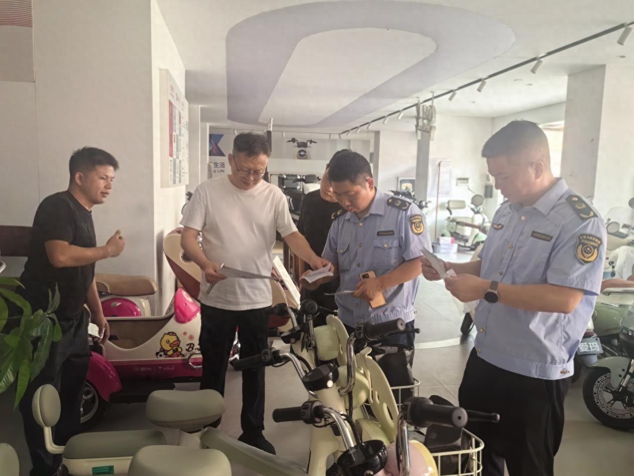 鄱阳县市场监管局雷霆出击，查处 15 起违规销售电动自行车案件