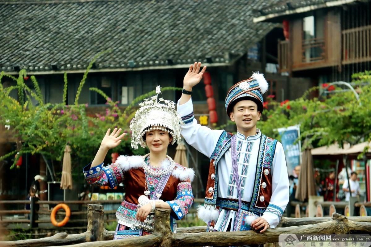 雅思组合开启苗山之旅，体验苗族传统文化，感受苗乡风情  第7张