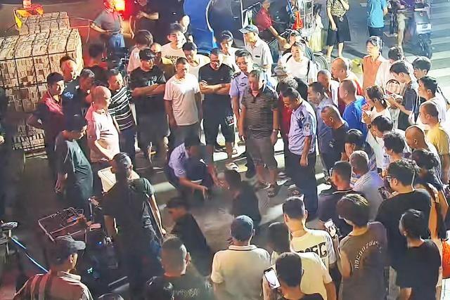 瑞安民警教科书式共情执法，全网播放量达 14.5 亿+，点赞超 1500 万  第2张