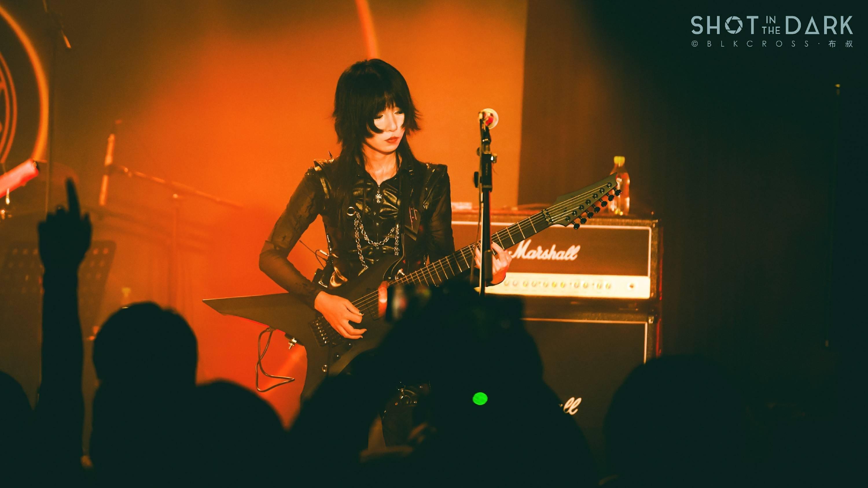 宝丽金旗下四喜丸子乐队,用国风摇滚嗨翻上海 第3张 宝丽金旗下四喜丸子乐队,用国风摇滚嗨翻上海 第3张