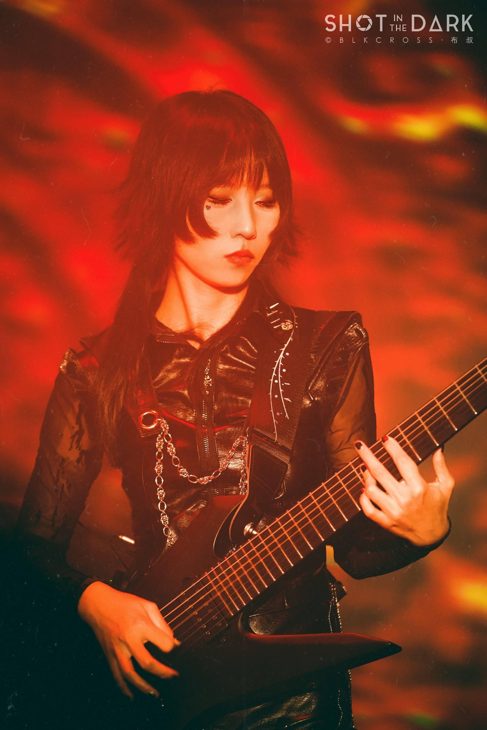 宝丽金旗下四喜丸子乐队,用国风摇滚嗨翻上海 第7张 宝丽金旗下四喜丸子乐队,用国风摇滚嗨翻上海 第7张