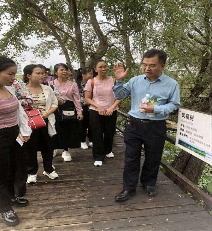 聚焦义务教育生物学课程标准，100 所中学骨干教师齐聚桂林