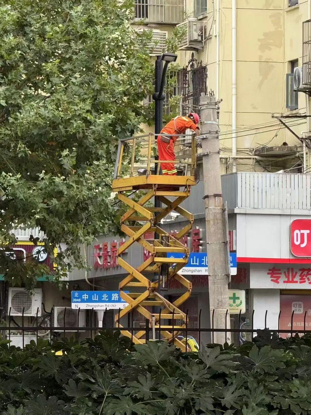 盘湾里一根电线杆，竟让区建管委如此大动干戈？  第2张