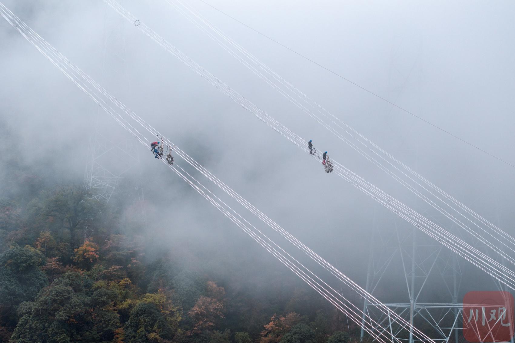 川渝特高压工程成功完成超高难度十同跨作业，这意味着什么？  第4张