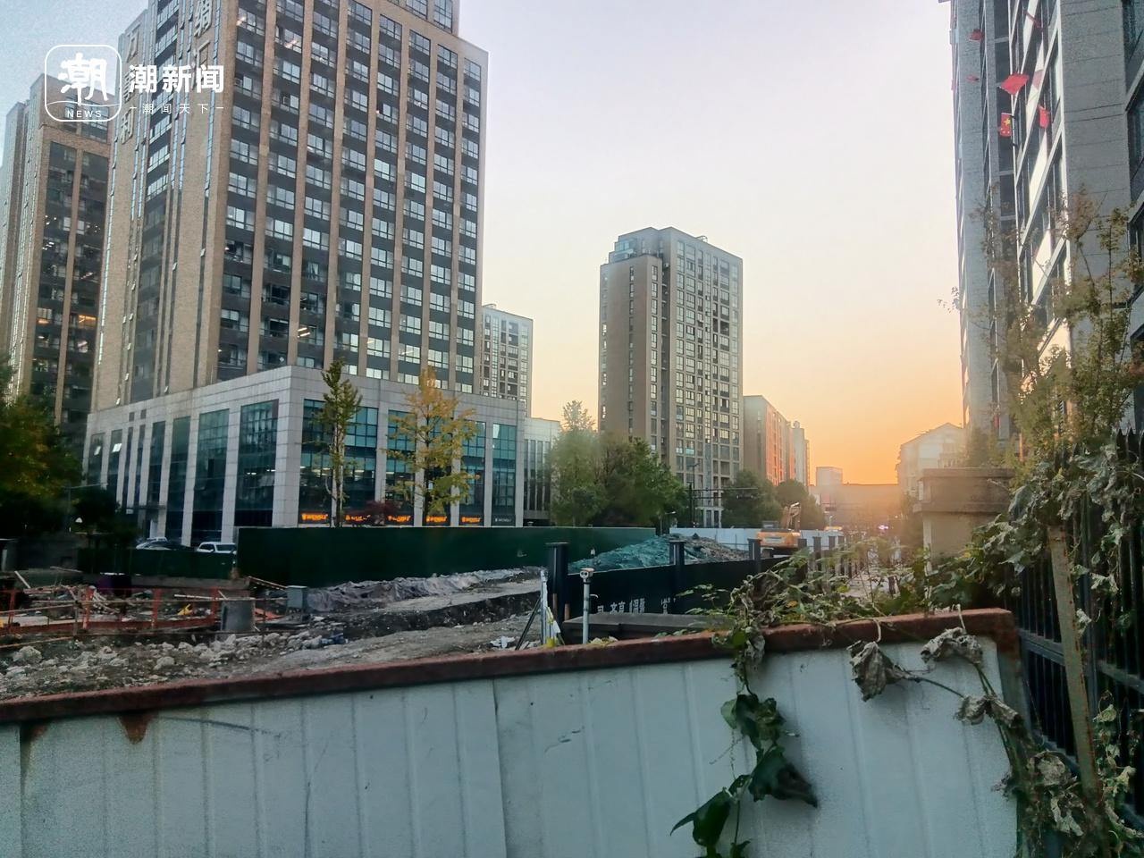 新井路施工‘烂尾’半年，居民心急如焚：何时才能告别‘叮叮咚咚’的等待？  第2张