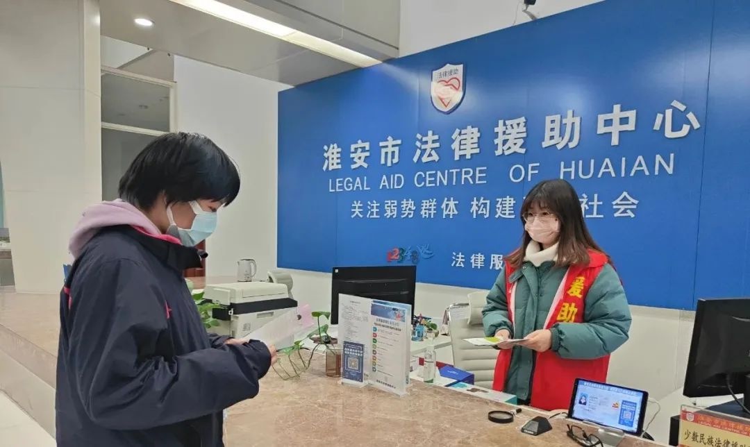 未成年小乐遭教培机构老师辱骂，同学模仿暴力，心理创伤如何修复？  第2张
