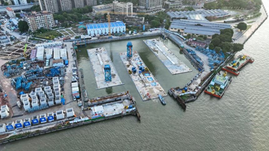 重磅！广州如意坊放射线工程：3万吨沉管浮运出坞，2025年有望完工缩短通行时间
