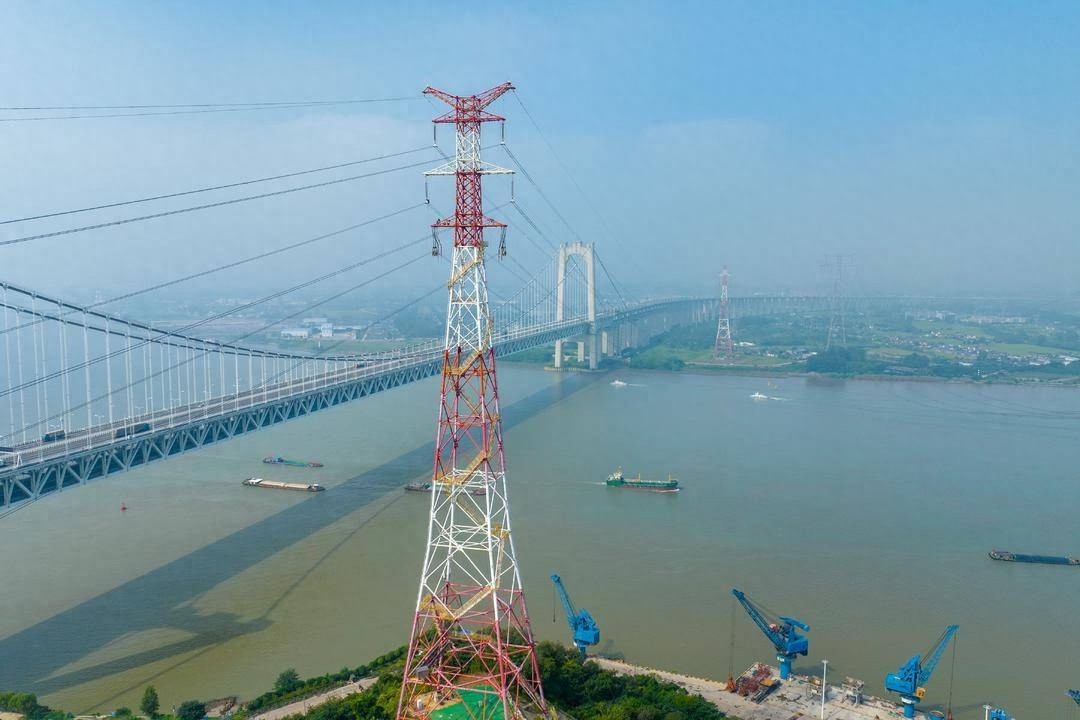 三峡首条外送输电通道累计输送电量超2500亿千瓦时，相当于南京市全年用电量的3倍