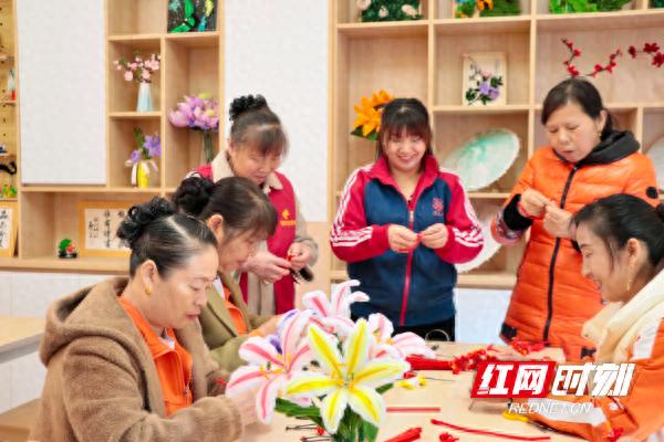 红树坡社区晨暮夕居家养老服务站盛大开业，全方位服务让老年生活更温暖  第1张