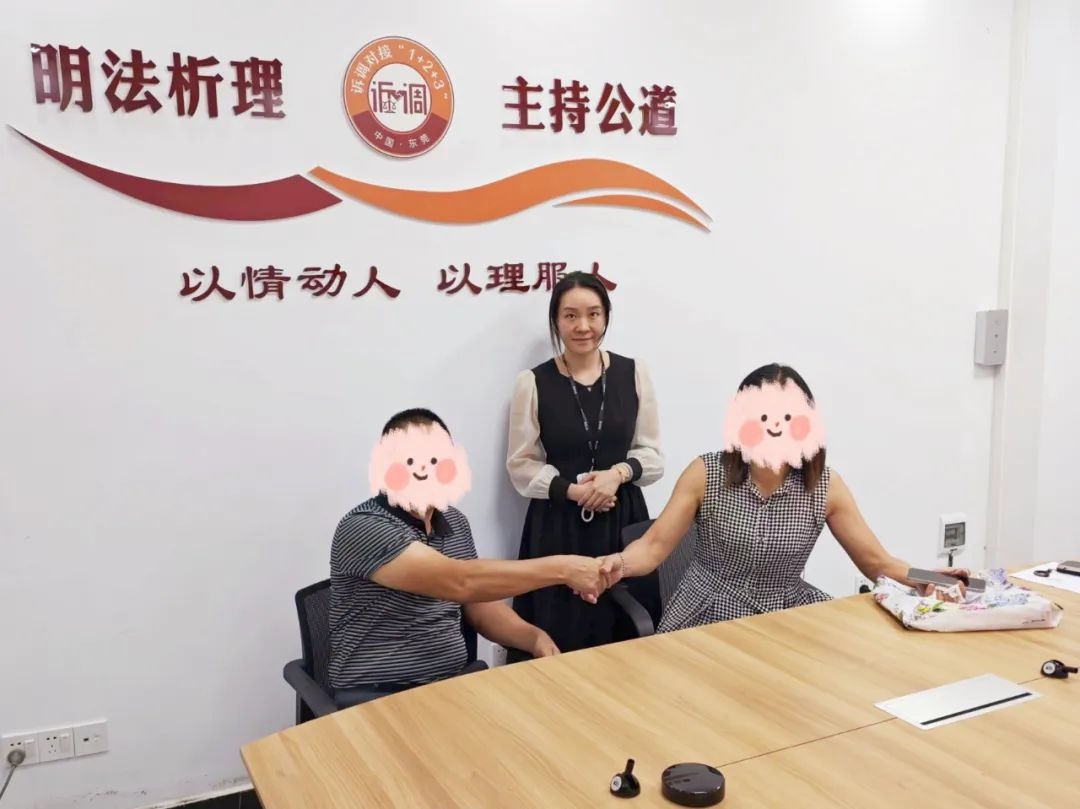 横沥法庭夜幕下的正义：微‘沥’量系列报道，发现平凡中的不凡力量  第2张