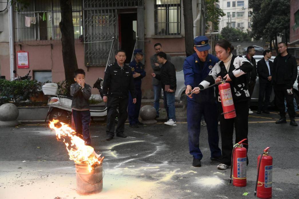 十堰市城区烟草局全员行动，安全知识大比拼，你敢来挑战吗？  第2张