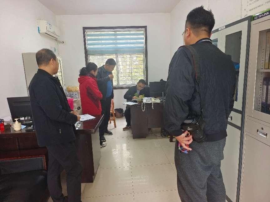 郾城区水利局联合市水利局开展双随机一公开抽查，全面提升水资源管理水平  第2张