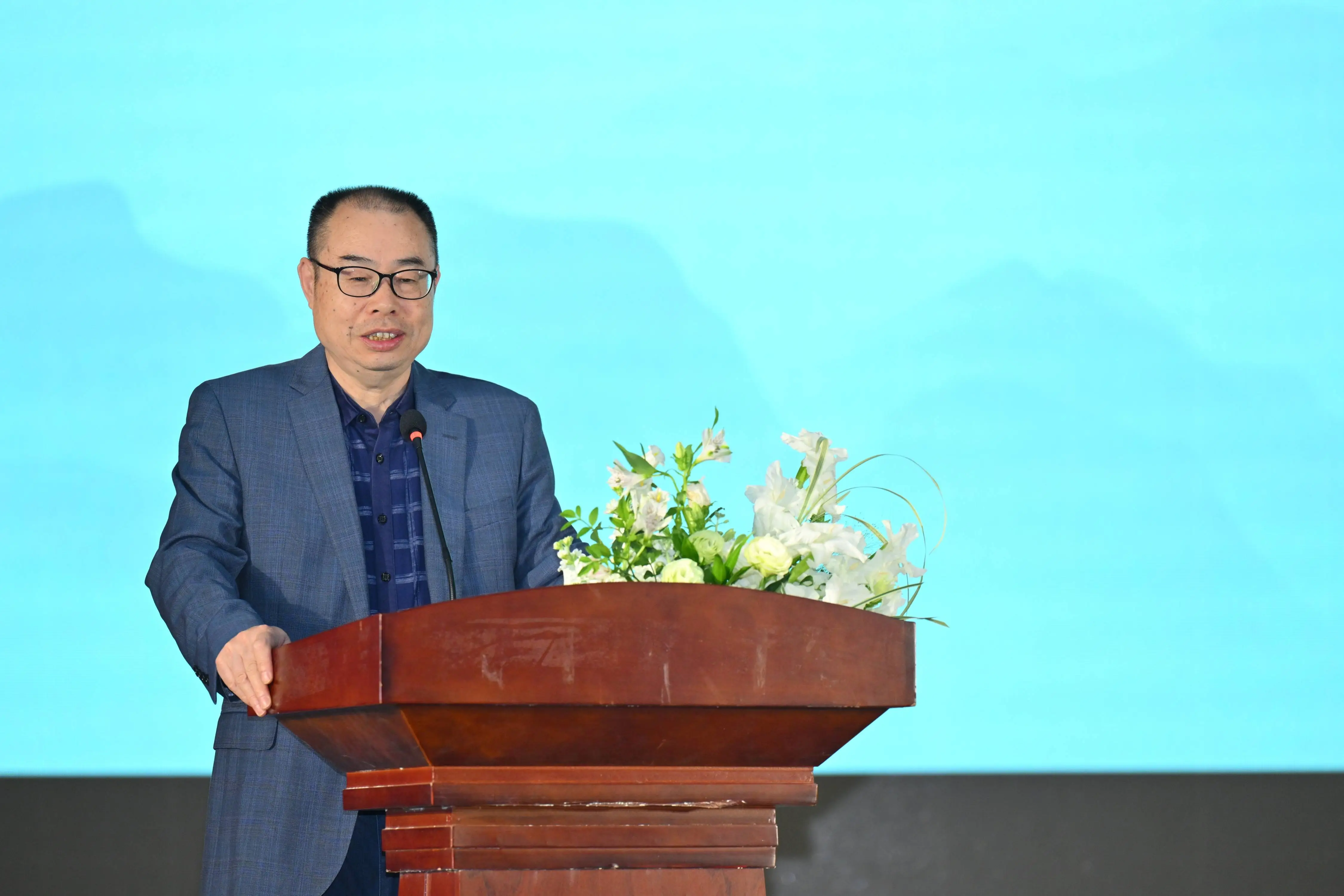 揭秘明清苏州杭州城市生活：山水景观如何塑造红尘中的文化与社会？  第1张