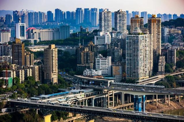 重庆轨道交通客运量飙升！日均395万人次，未来5年将迎来巨变  第3张