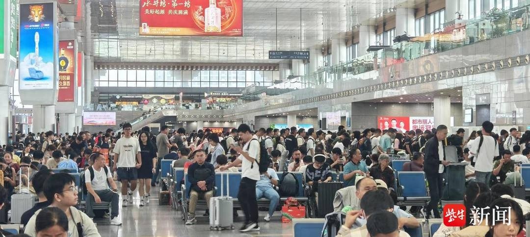 江苏铁路单日客发破百万，2.83亿人次刷新纪录，春运暑运国庆连创新高
