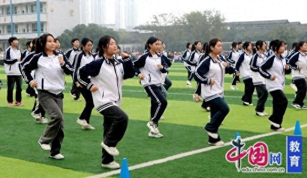 四千学子齐舞动，江安职校韵律操大赛点燃青春激情