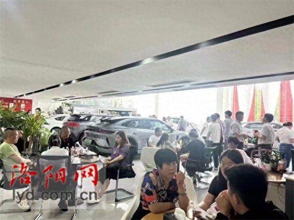 洛阳汽车市场火爆！30亿补贴引爆换车潮，比亚迪汉成新宠，你还在等什么？  第1张