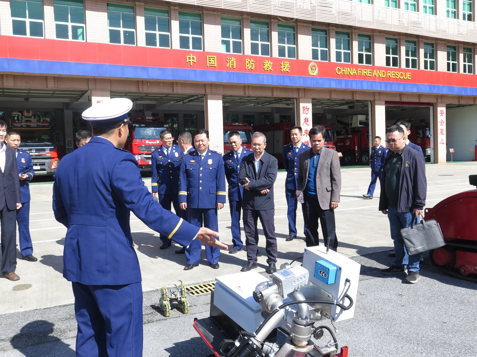 佛山地铁安全管理与救援研究院揭牌，三大区域展示区震撼亮相，共筑安全新防线  第2张