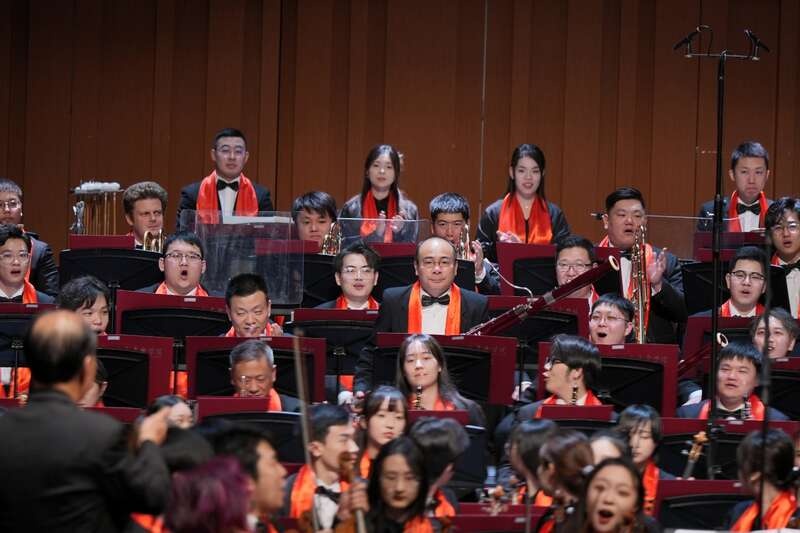震撼！300人超庞大乐团奏响上海音乐学院97周年庆典，阿尔卑斯山交响曲惊艳全场  第2张
