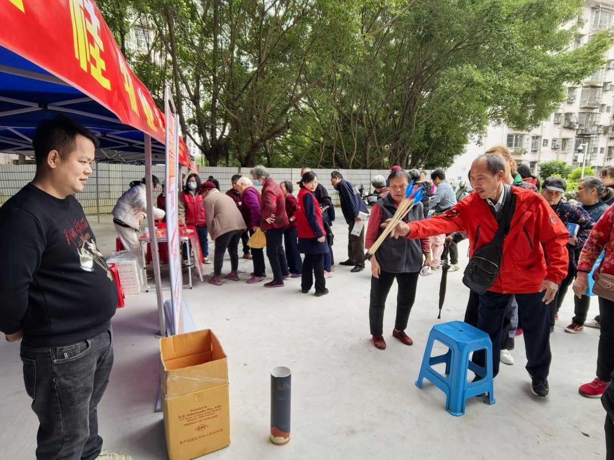 免费服务进万家，志愿者解决居民急难愁盼，幸福感爆棚  第4张