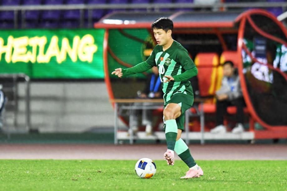 亚冠惊天逆转！浙江队4-2击败狮城水手，埃弗拉绝杀引爆全场  第1张