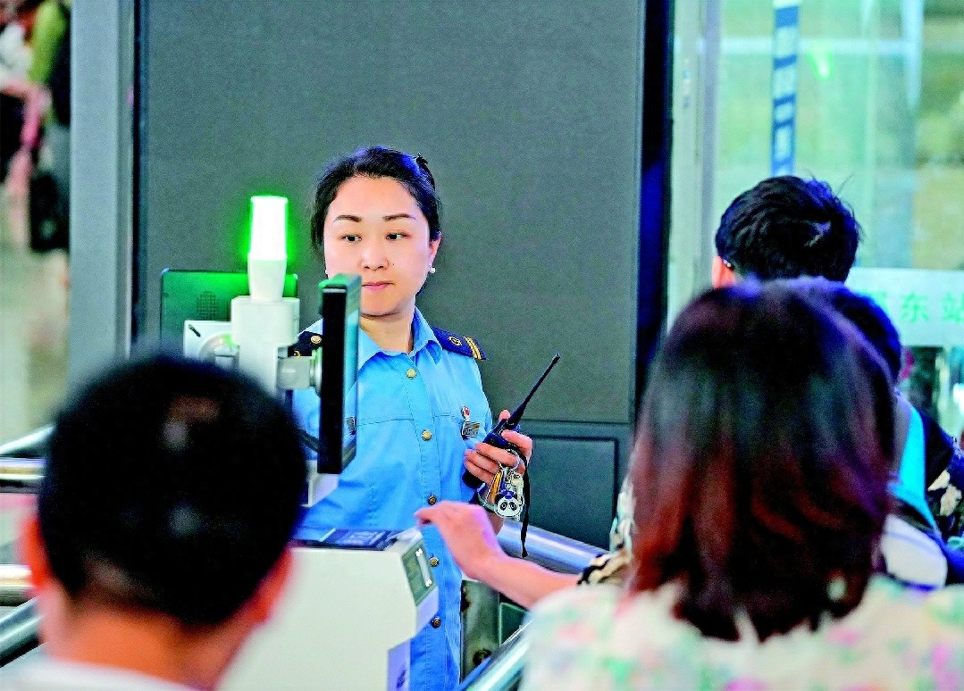 从零到4亿：成都东站如何成为西南高铁的领航者？