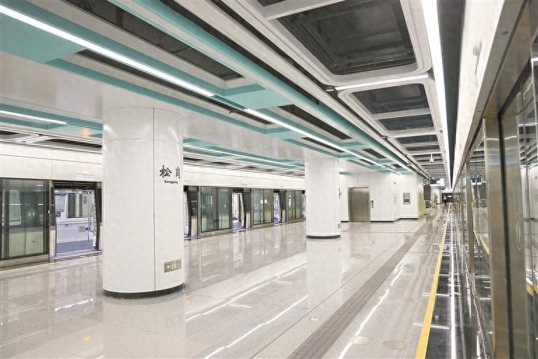 深圳地铁新线今日开通！12号线二期全线覆盖宝安，市民出行更便捷