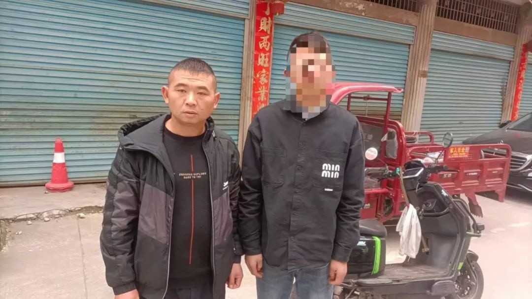 凌晨2点，辅警兄弟敏锐察觉可疑黑影，成功抓获盗窃团伙，保护了你的电动车电瓶  第2张