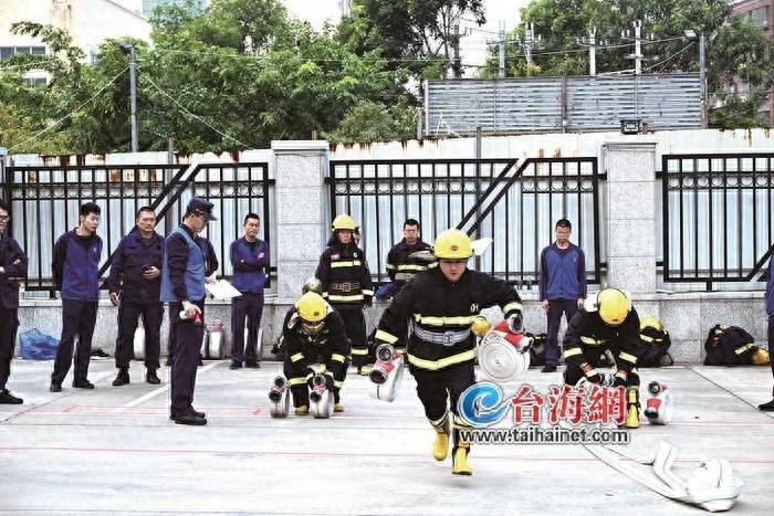 172名消防尖兵同台竞技，这场比武竞赛诠释了什么是真正的‘使命必达’