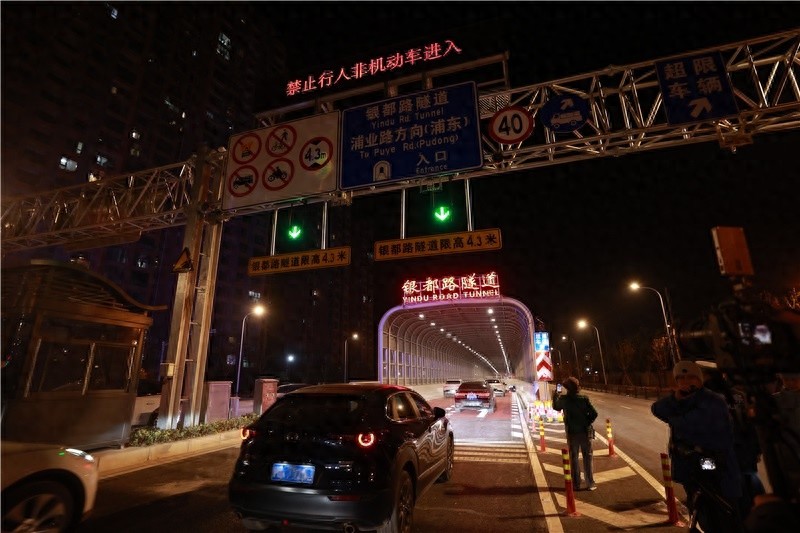 银都路越江隧道通车：上海第18条跨江隧道如何改变南部交通格局？