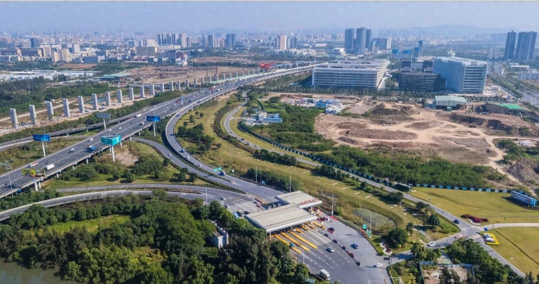 广东加速推进两大高速建设，大湾区交通新格局即将形成
