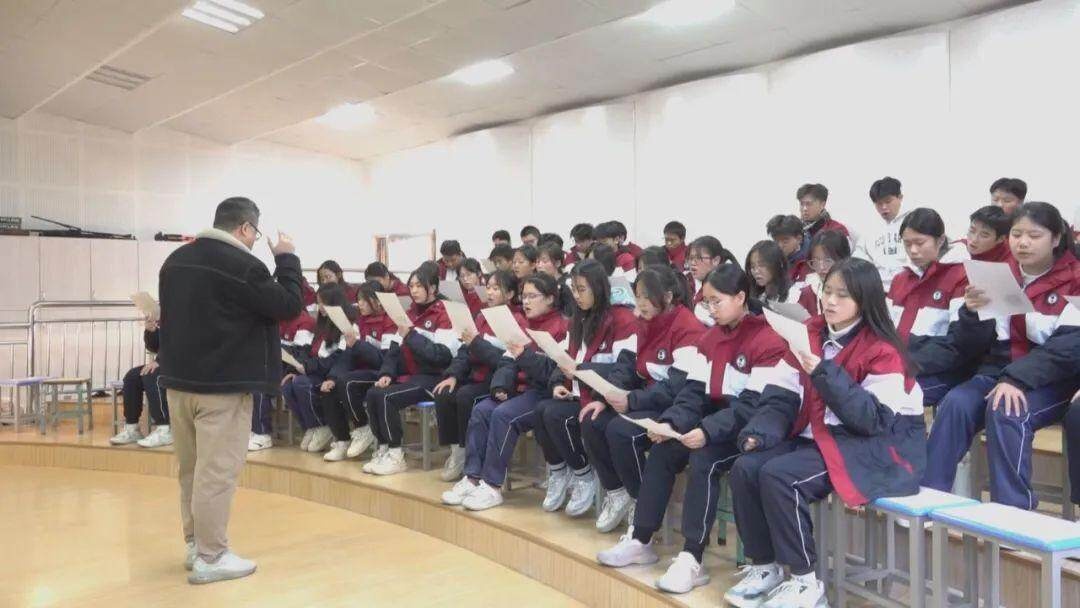2025年韶关市少儿新年文艺晚会：乐儿合唱团为了明天的绽放震撼上演，孩子们的歌声如何点亮未来？  第2张