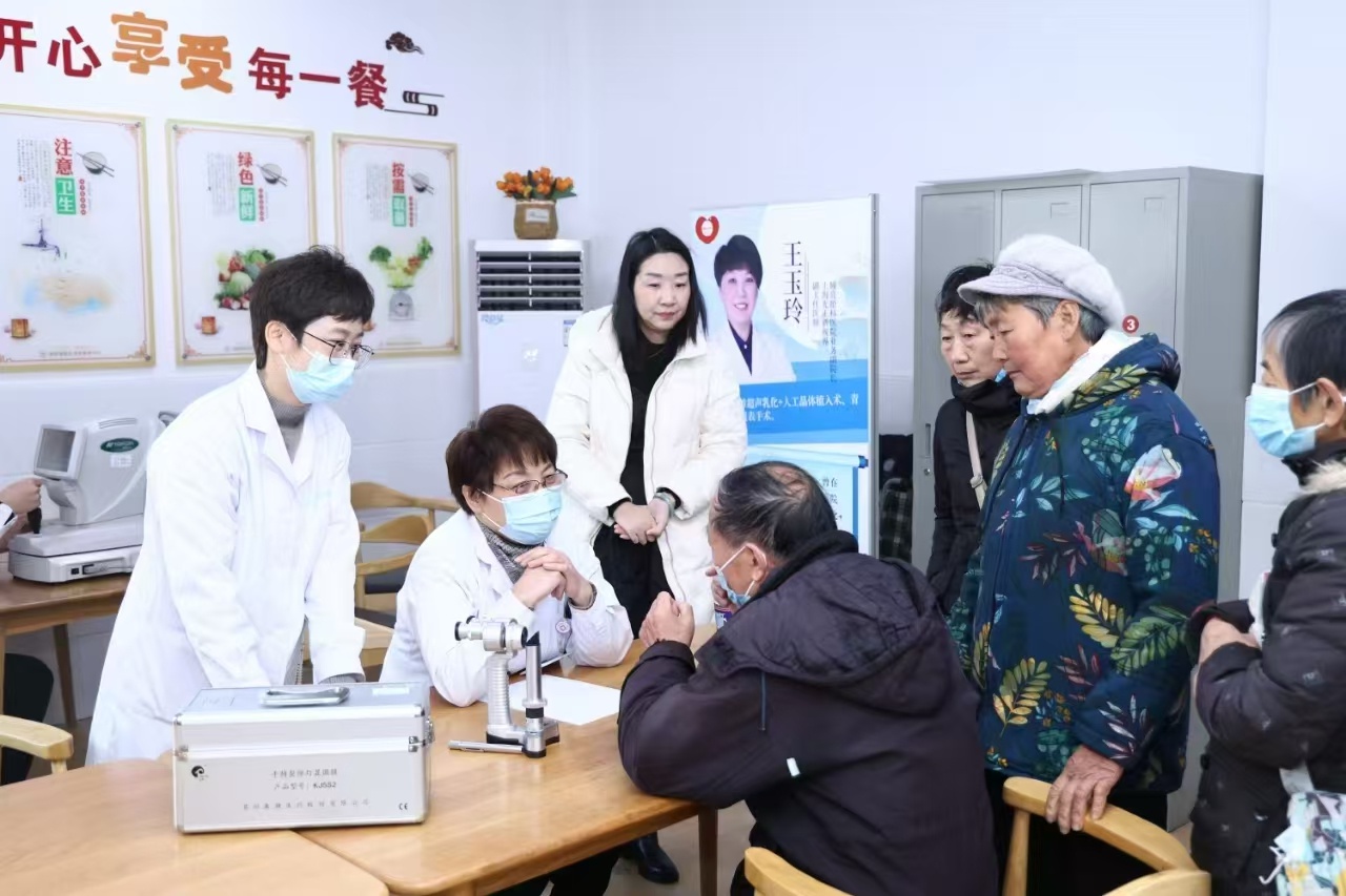 连续23年温暖送三岛，1017.76万元爱心款物助力崇明困难群众  第4张