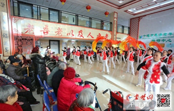 十堰片仔癀国药堂暖心行动：元旦前夕为慈济老年护理院送去万元物资与温暖关怀  第1张
