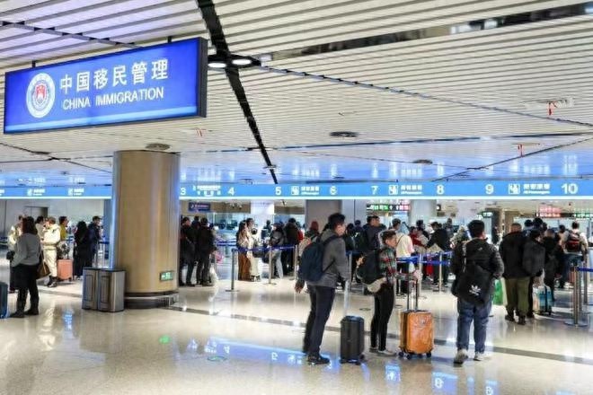 哈尔滨冰雪旅游火爆全球！入境游订单量暴涨220%，新增国际航线助力外国游客畅游  第1张