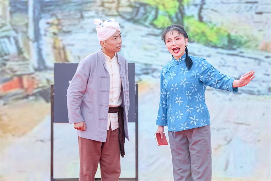 戏曲进乡村，好日子唱着过！十余年传统戏曲文化魅力如何让群众家门口享受？  第3张